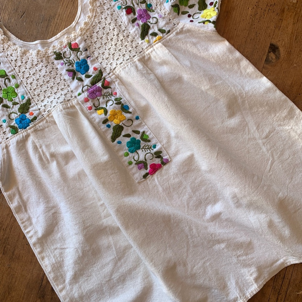 White Top with Colorful Floral Embroidery - Picture 6 of 16
